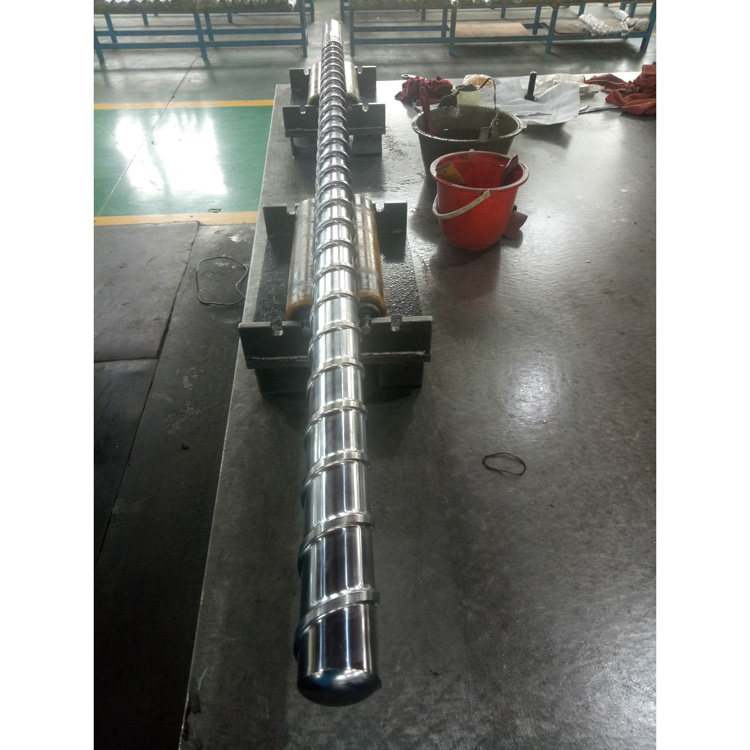 பைமெட்டாலிக் திருகு